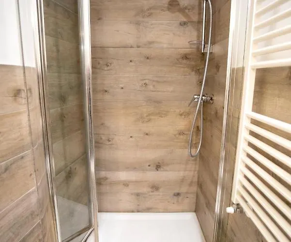 Corte Gattini Pensión Matera